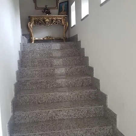 Bnb Benvenuto A Avellino Отель 3*